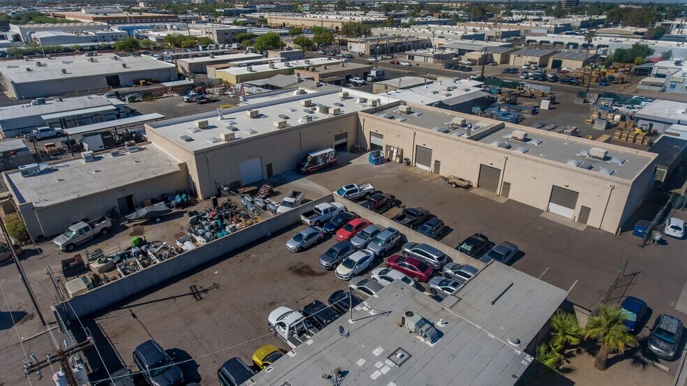 More Photos Of 11200 N 21st Ave, 2101 & 2115 W Shangri La Rd, Phoenix Unknown For Lease