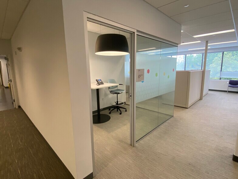 More Photos Of 123 Darling Ave, South Portland Office For Lease