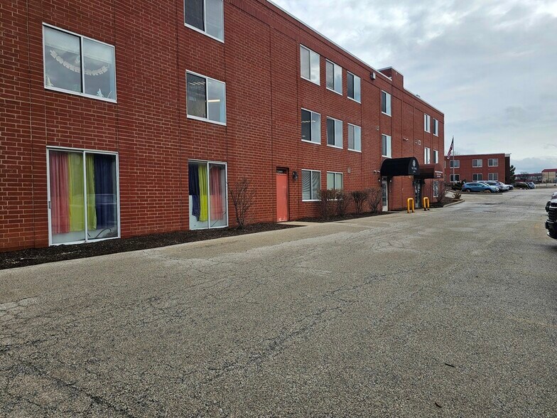 Primary Photo Of 4600 Frontage Rd, Hillside Skilled Nursing Facility For Lease