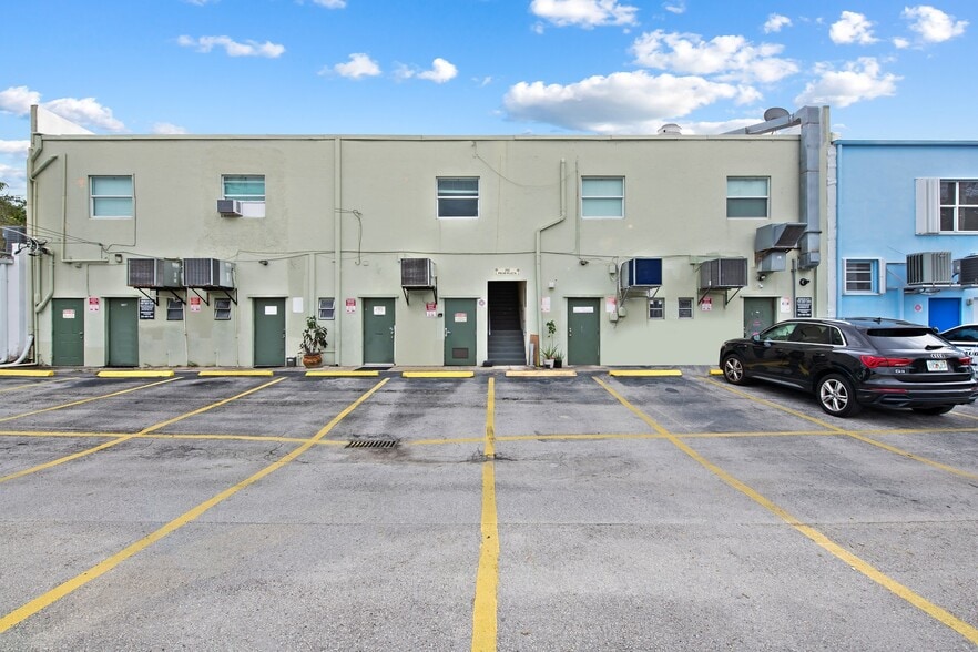 More Photos Of 255 Commercial Blvd, Lauderdale By The Sea Storefront Retail Office For Lease