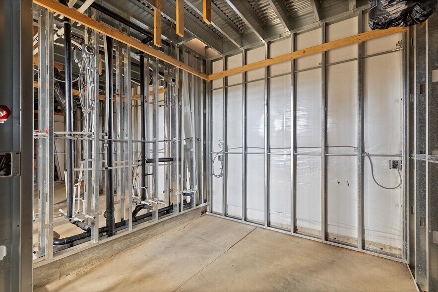 More Photos Of 1025 NW Grove st, Newport Industrial For Sale