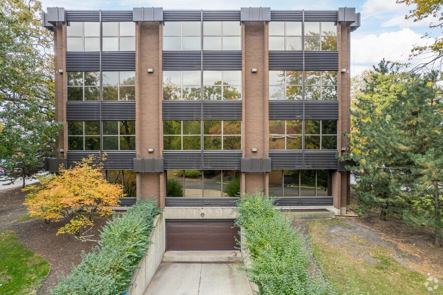More Photos Of 1200 Roosevelt Rd, Glen Ellyn Office For Lease