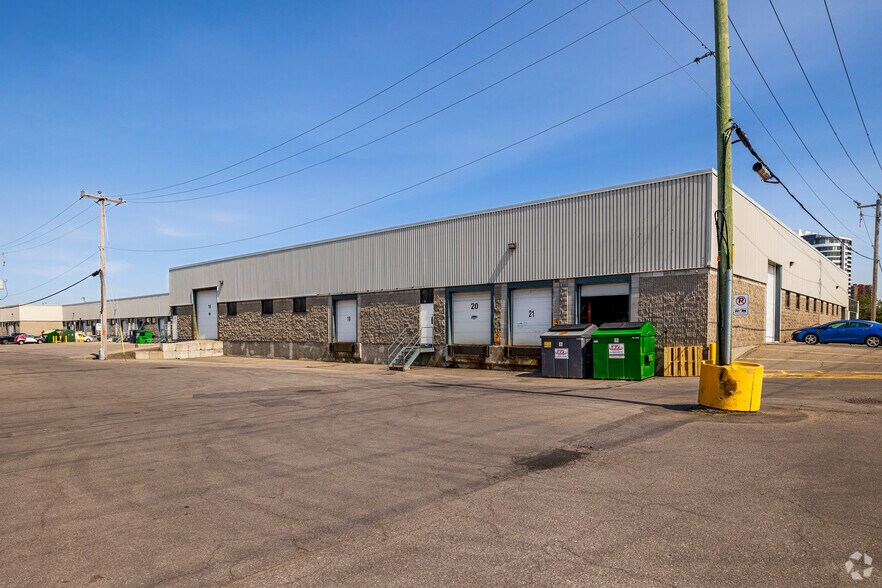 More Photos Of 3225-3285 Jean-Béraud, Laval General Retail For Sale