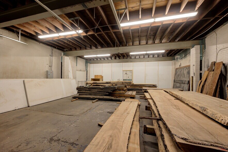 More Photos Of 1615 N Portland Ave, Oklahoma City Warehouse For Sale