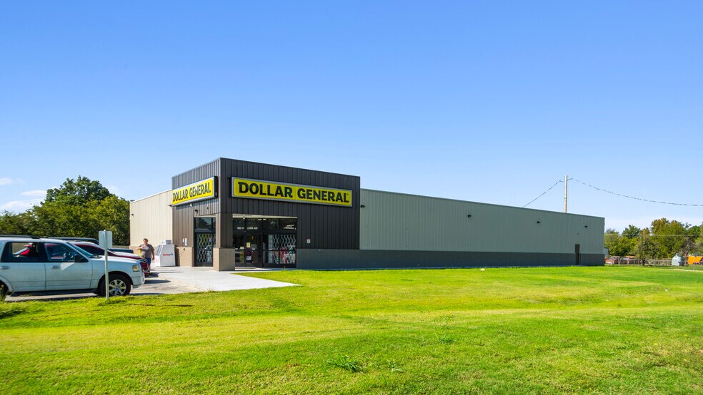 More Photos Of 5602 N Lewis Ave, Tulsa Freestanding For Sale