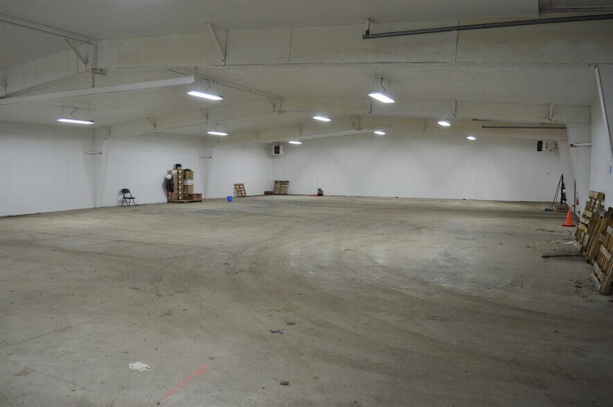 More Photos Of , Edmonton Unknown For Sale