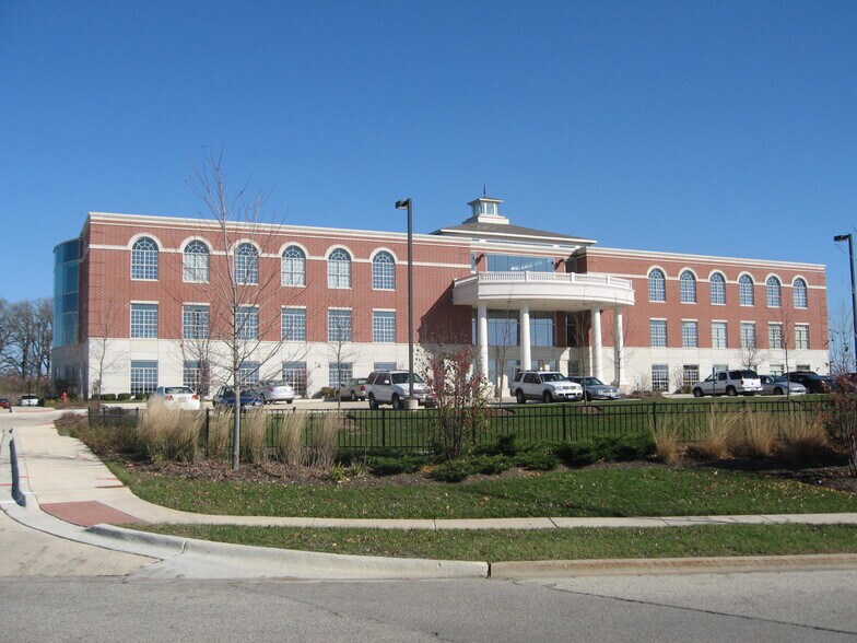 More Photos Of 265 Exchange Dr, Crystal Lake Office For Lease