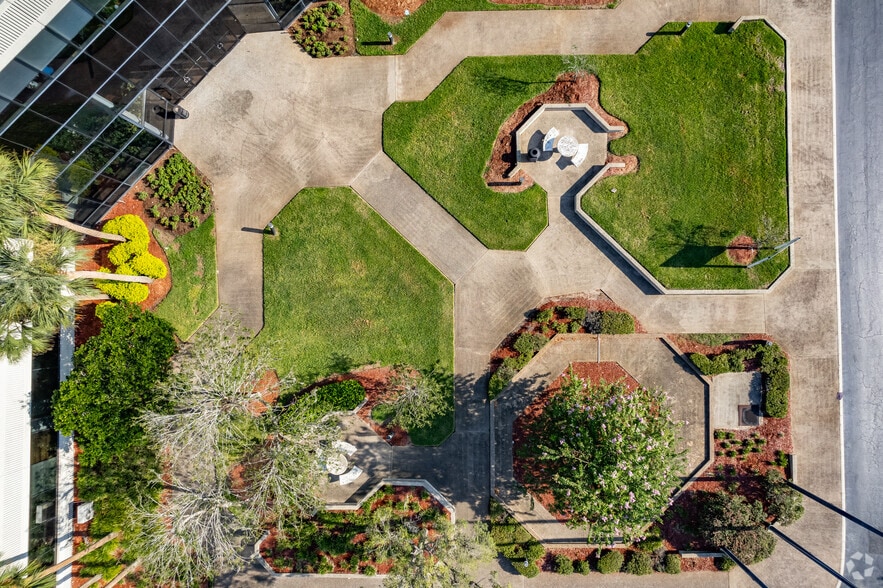 More Photos Of 604 Courtland St, Orlando Office Residential For Lease