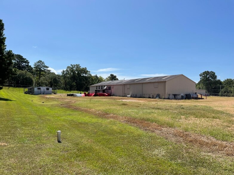 More Photos Of 5670 US-80, Jackson Manufacturing For Lease