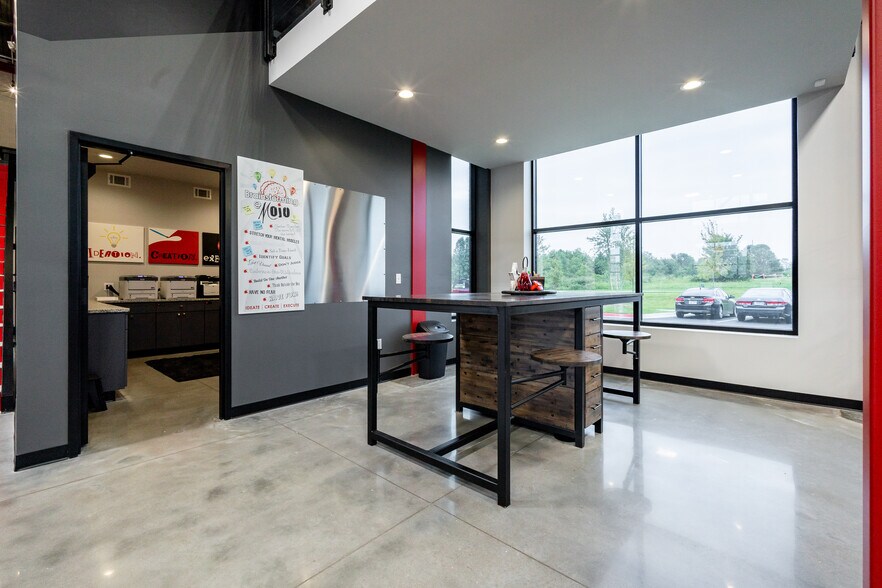 More Photos Of 205 SE 22nd St, Bentonville Loft Creative Space For Lease