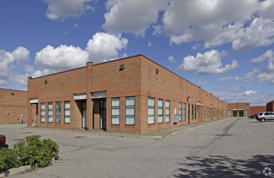 Primary Photo Of 428 Gibraltar Dr, Mississauga Warehouse For Lease