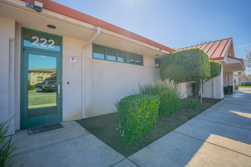 More Photos Of 222 I St, Los Banos Office For Lease