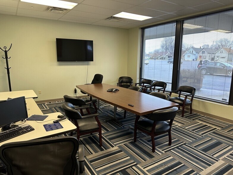 More Photos Of 652-682 S Ogden St, Buffalo Unknown For Lease