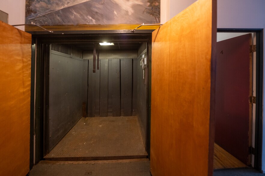 More Photos Of 230-234 Ferry St, Easton Loft Creative Space For Sale