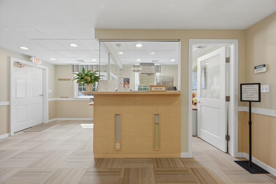 More Photos Of 35 Saybrook Rd, Essex Medical For Sale