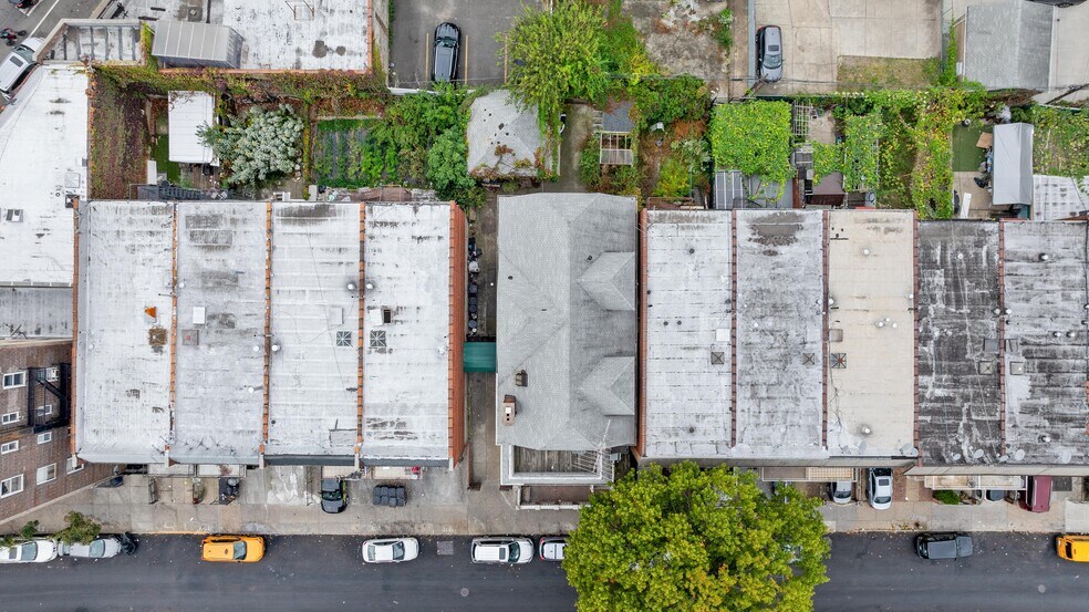 More Photos Of 40-36 77th St, Flushing Hospitality For Sale