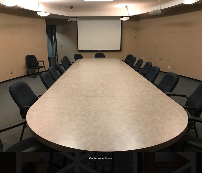 More Photos Of 17500 Rockside Rd, Bedford Office For Lease