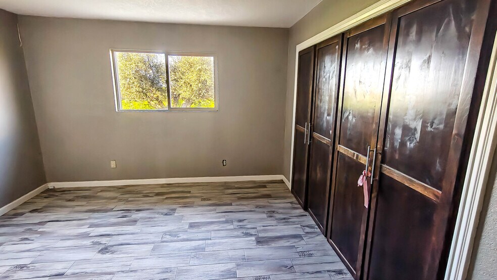 More Photos Of 11675 Avenue 24, Delano Land For Sale