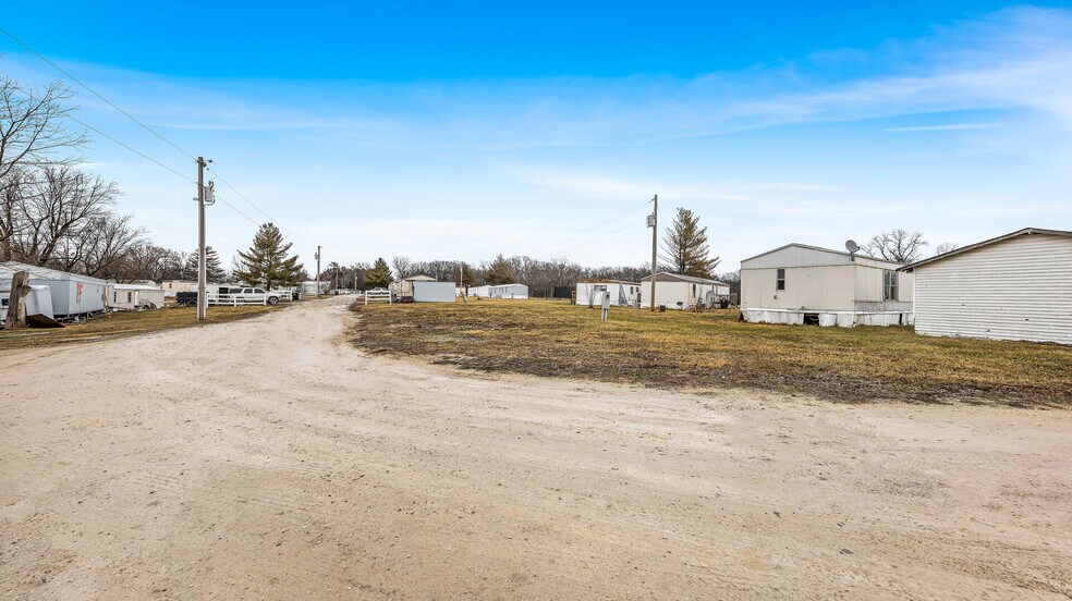 More Photos Of 100 Circle Dr, Foley Light Distribution For Sale