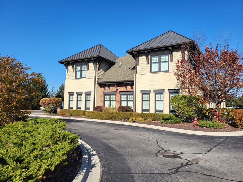More Photos Of 1232-1280 American Way, Libertyville Medical For Lease