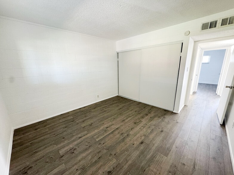 More Photos Of 5286 E Tropicana Ave, Las Vegas Apartments For Sale