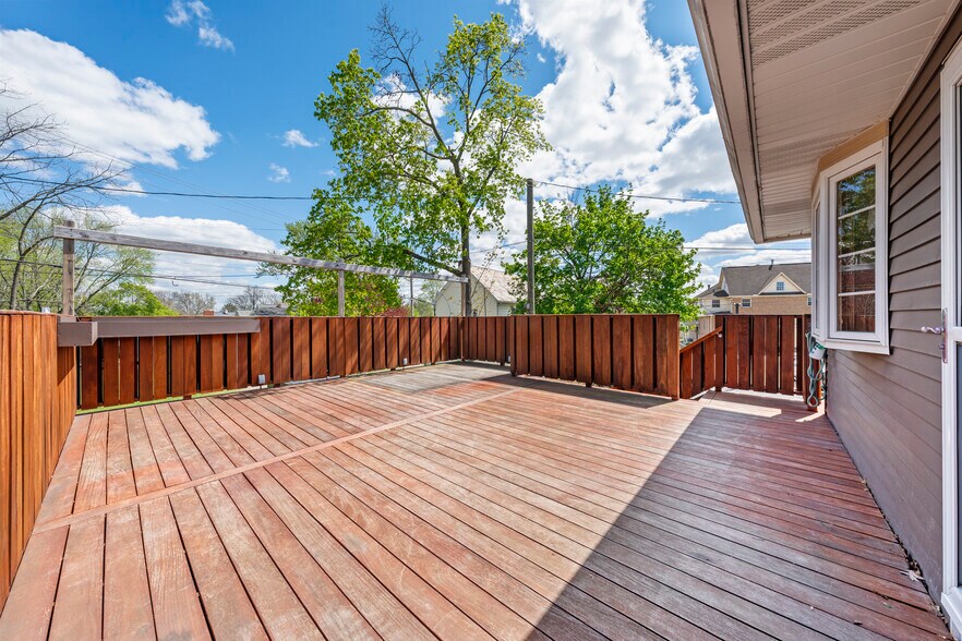 More Photos Of 832 S Main St, Canton Specialty For Sale