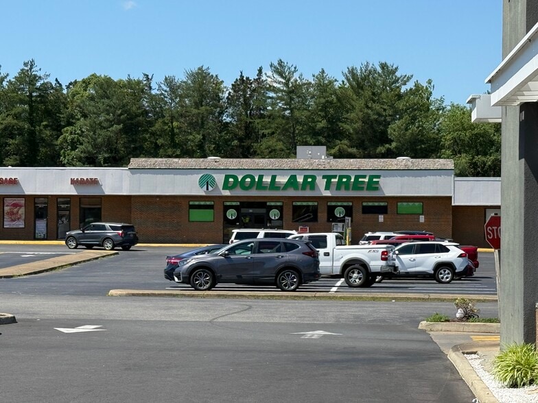 More Photos Of 403 Chatham Sq, Fredericksburg Office For Sale