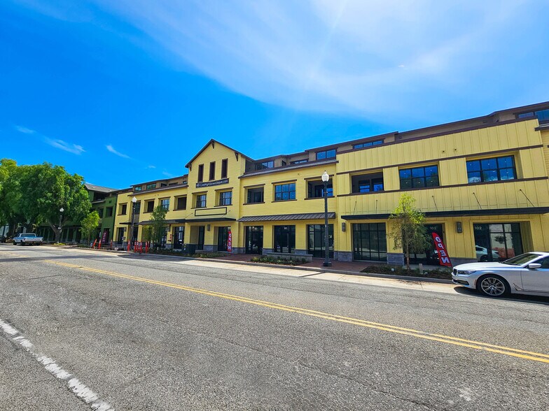 More Photos Of 80-250 E High St, Moorpark Restaurant For Lease