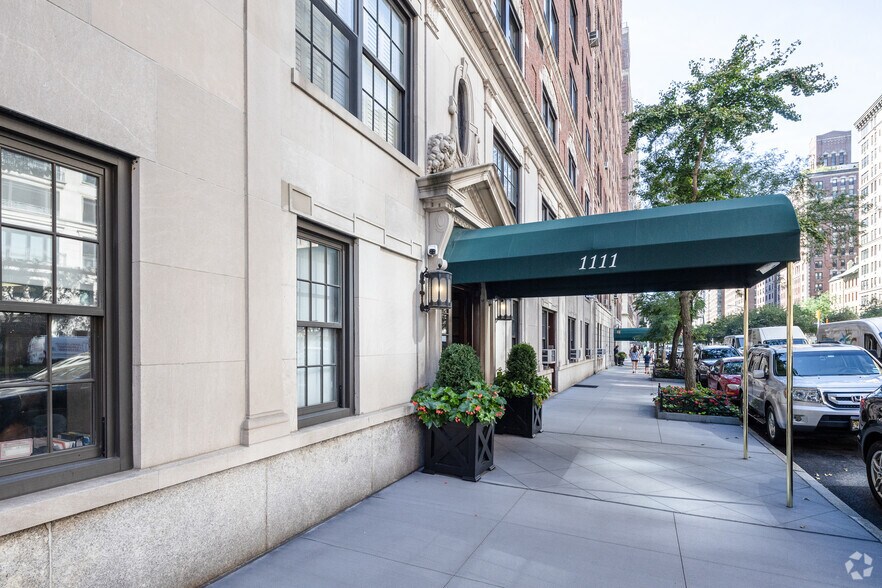 More Photos Of 1111 Park Ave, New York Apartments For Sale