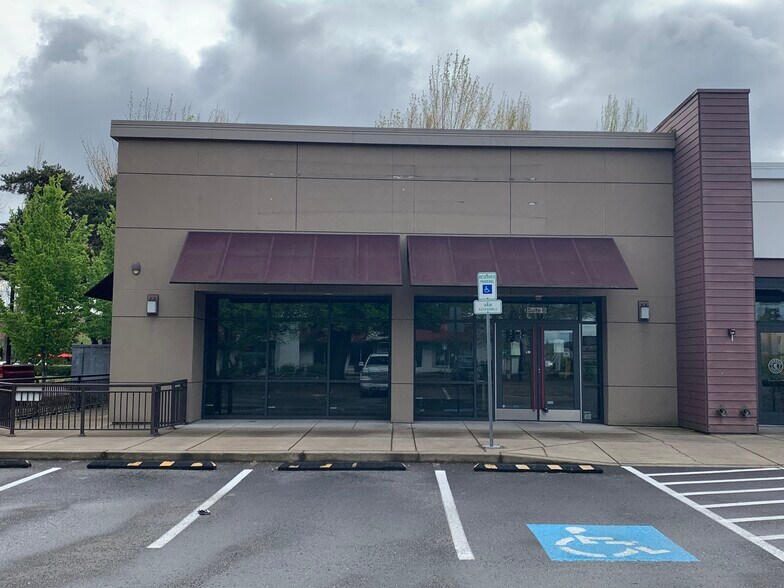 More Photos Of 29991-29995 SW Town Center Loop, Wilsonville General Retail For Sale