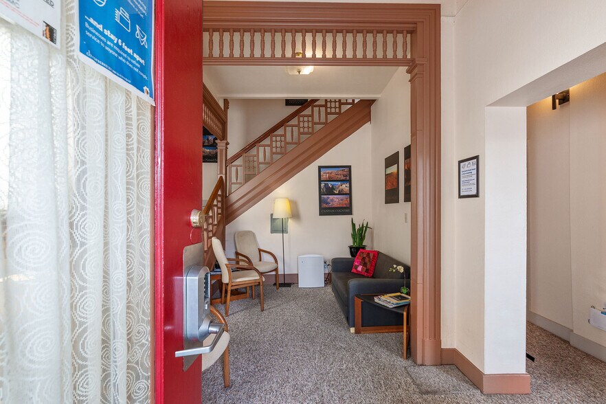 More Photos Of 2424-2428 Dwight Way, Berkeley Medical For Lease