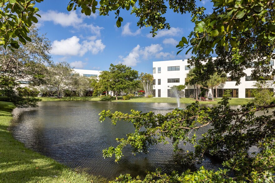 More Photos Of 4500 N State Road 7, Lauderdale Lakes Unknown For Lease