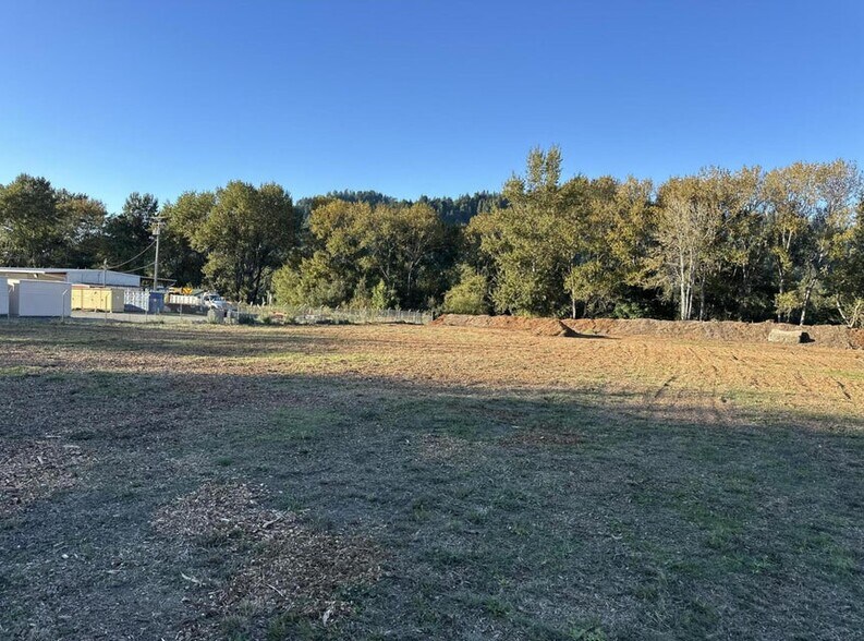 More Photos Of 1397 Eeloa Ave, Rio Dell Manufacturing For Sale