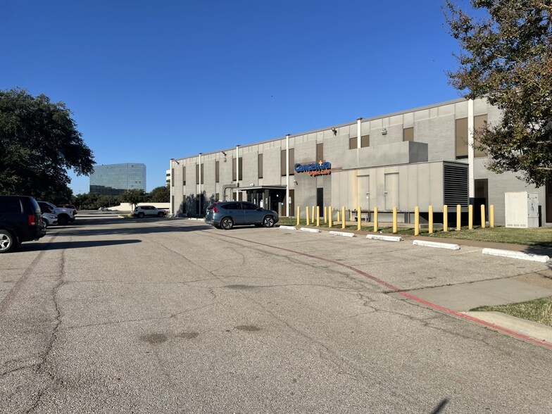 More Photos Of 8267 Elmbrook Dr, Dallas Office For Lease