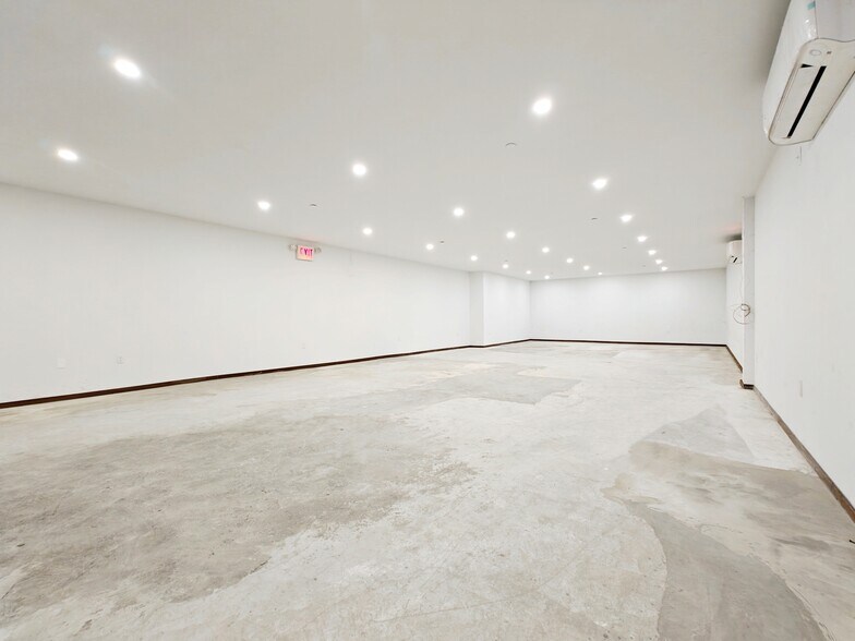 More Photos Of 1546 Broadway, Brooklyn Apartments For Sale