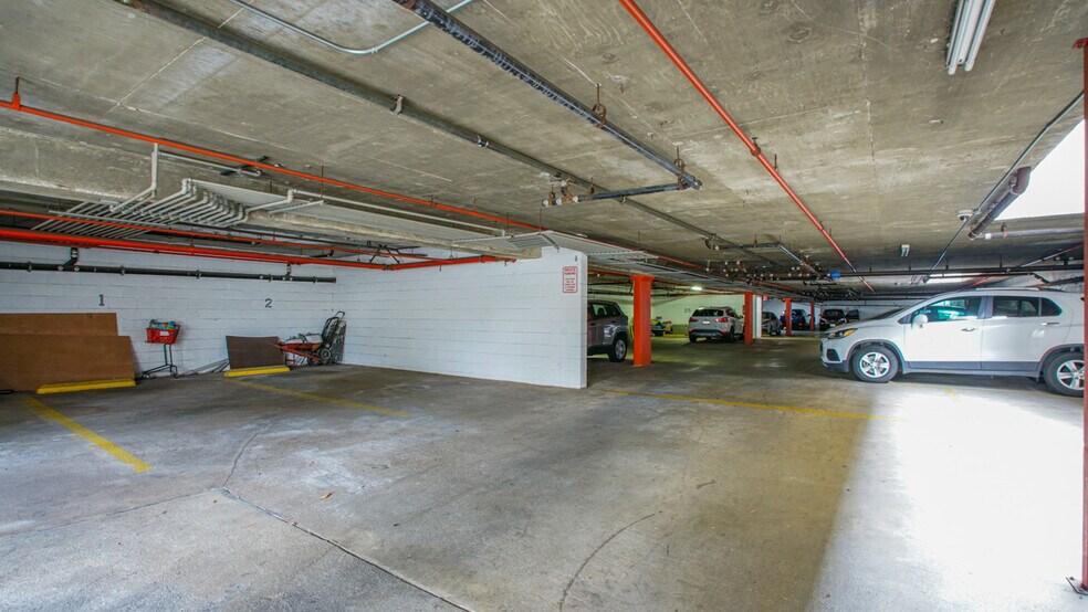 More Photos Of 427 Lincoln Ave, Glendale Apartments For Sale