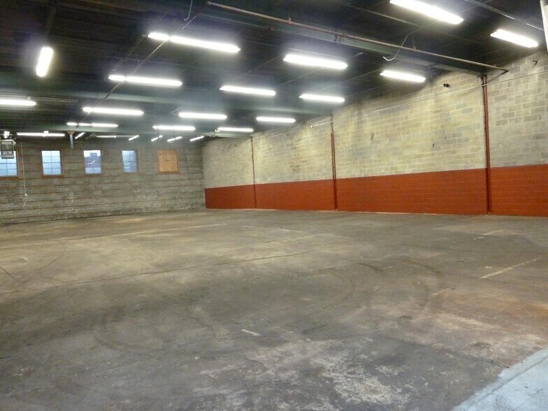 More Photos Of 654 Montauk Ave, Brooklyn Manufacturing For Lease