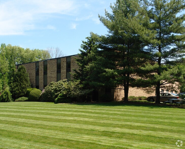 More Photos Of 750 Chestnut Ridge Rd, Chestnut Ridge Office For Lease