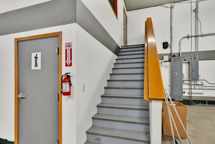 More Photos Of 11445 N Reed Rd, Hayden Warehouse For Sale