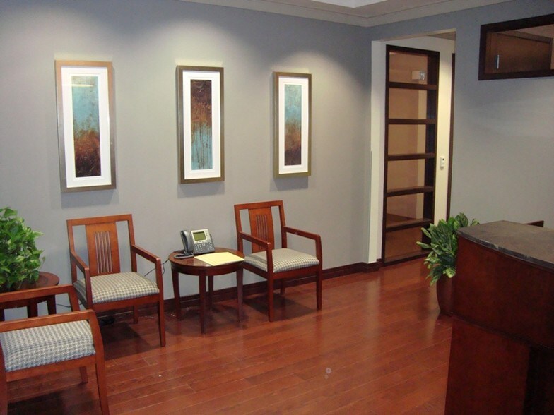 More Photos Of 511 W Bay St, Tampa Office For Lease