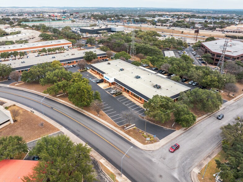 More Photos Of 12450 Network Blvd, San Antonio Unknown For Lease