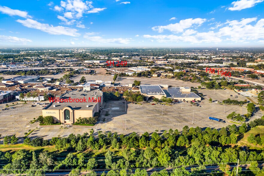 More Photos Of 12818 Willow Centre, Houston Office Residential For Sale