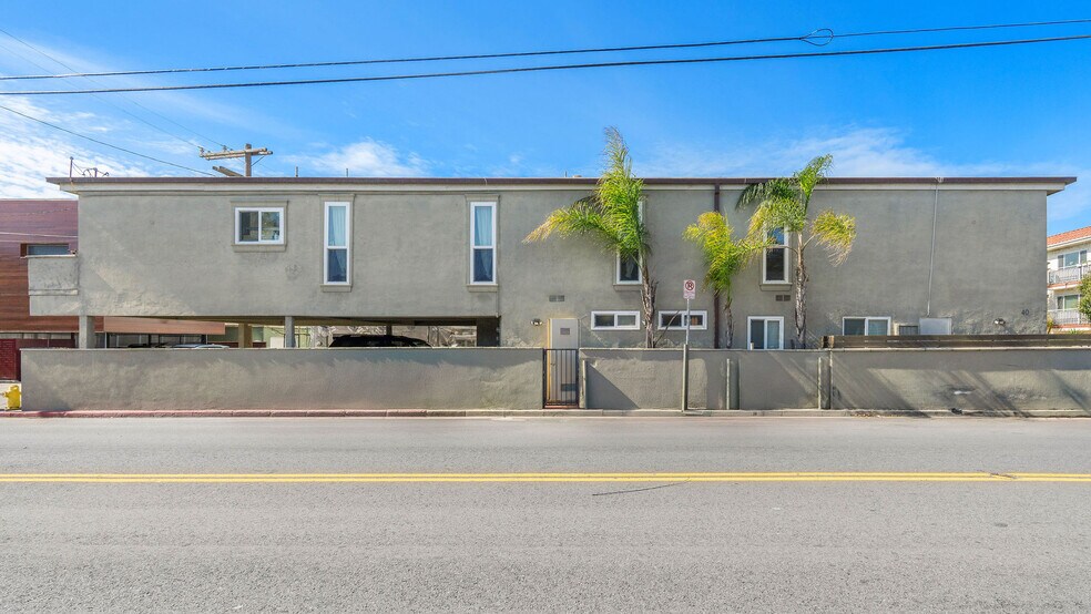 More Photos Of 40 24th pl, Venice Multifamily For Sale