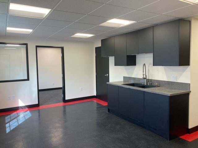 More Photos Of 16909-16911 S Broadway St, Carson Manufacturing For Sale