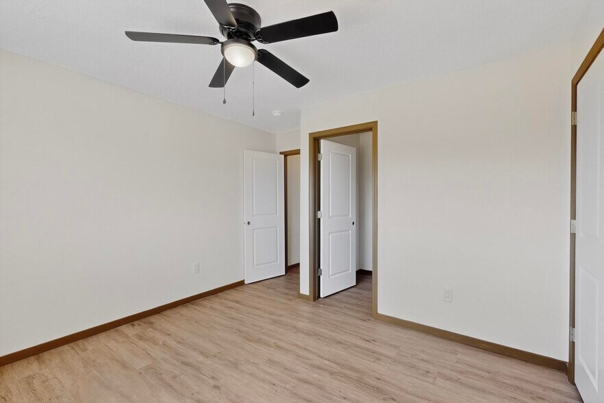 More Photos Of 9368 Valley View Dr NW, Albuquerque Apartments For Sale