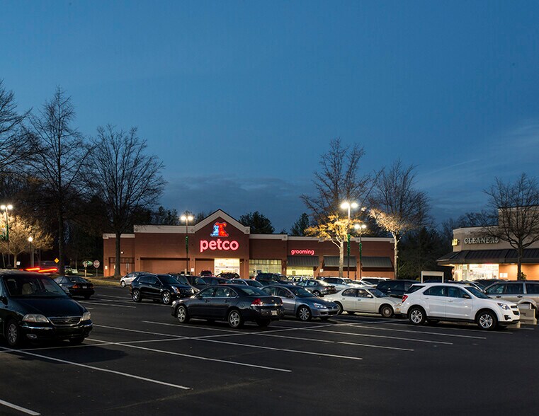 More Photos Of 1100 Johnson Ferry Rd, Marietta Unknown For Lease