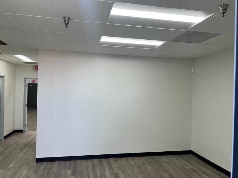 More Photos Of 13177 Ramona Blvd, Irwindale Unknown For Lease