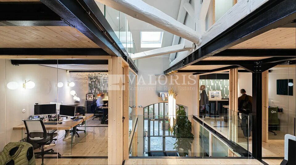More Photos Of 32 Rue Molière, Lyon Office For Sale