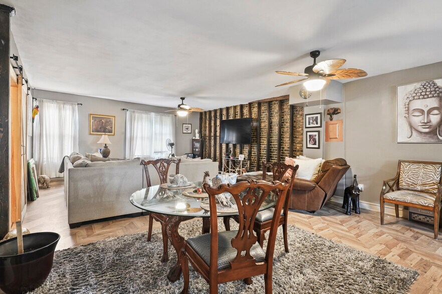 More Photos Of 165 Madison Ave, Albany Storefront Retail Residential For Sale