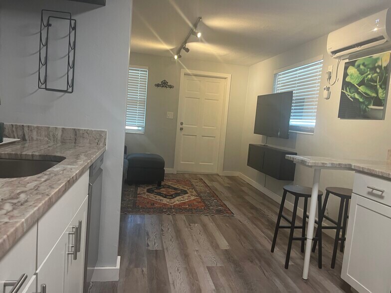 More Photos Of 115 Cleveland Ave, Largo Apartments For Sale